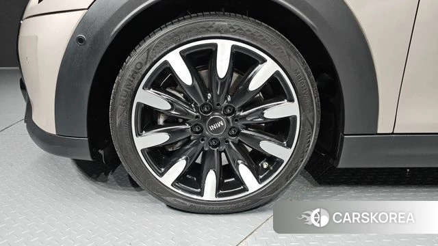 Mini Cooper S id 4444408 из Кореи 27