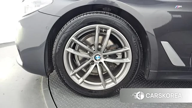 BMW 5 Series (G30) id 3455130 из Кореи 15