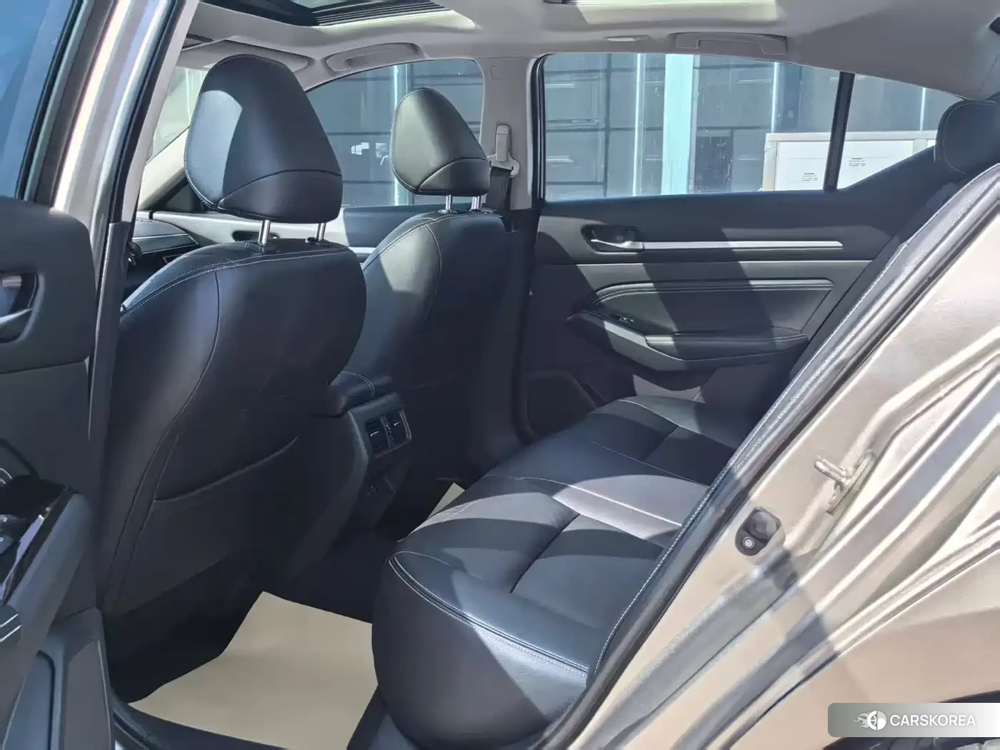 Nissan Altima 2023 Champagne/brown из Китая, фото 5