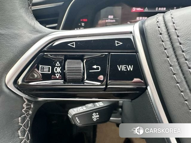 Audi A6L id 4290646 из Китая 22