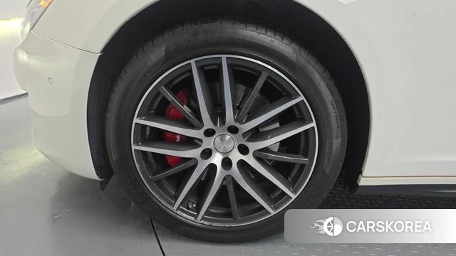 Maserati Ghibli id 4708951 из Кореи 15