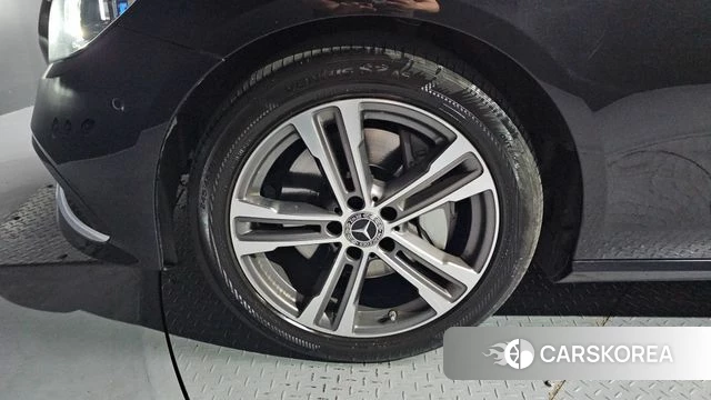 Mercedes-Benz E-Class W213 id 4202098 из Кореи 15