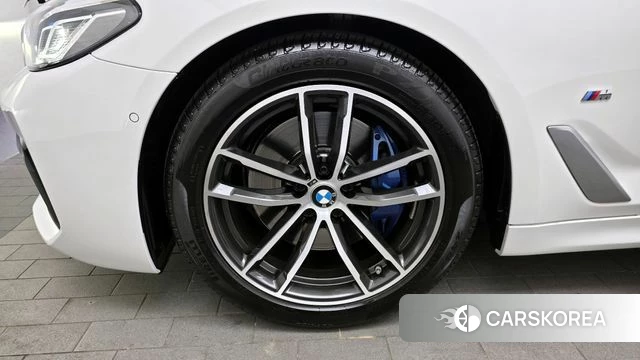 BMW 5 Series (G30) id 3818481 из Кореи 15