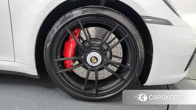 Porsche 911(992) id 3865214 из Кореи 15