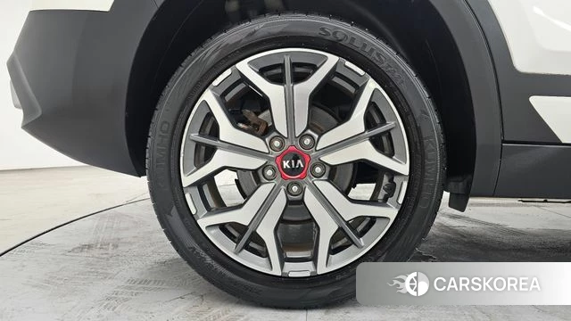 Kia Seltos id 4702677 из Кореи 15