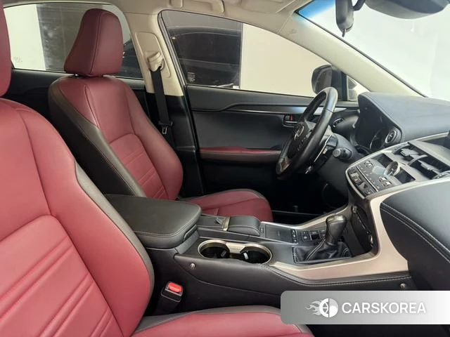 Lexus NX id 4210834 из Китая 15