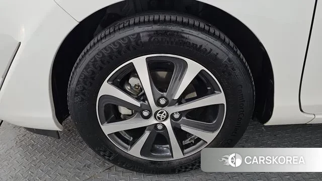 Toyota Prius C id 3612759 из Кореи 15