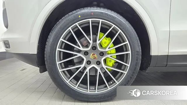 Porsche Cayenne (PO536) id 3505178 из Кореи 15