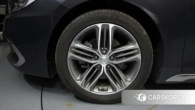 Hyundai Grandeur IG id 3018899 из Кореи 15
