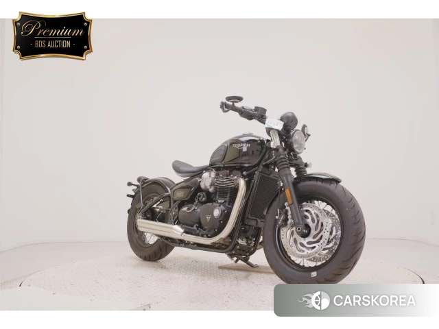 Triumph BONNEVILLE BOBBER 2024 из Японии, фото 5