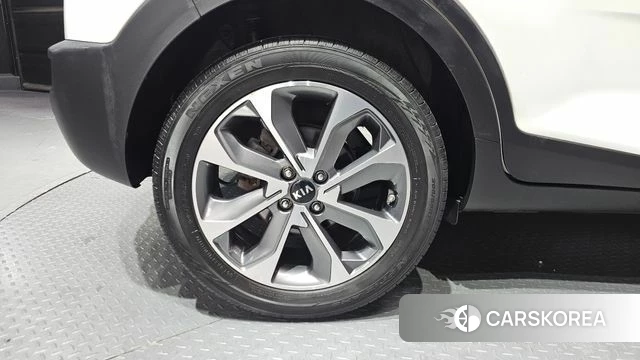 Kia Stonic id 3801296 из Кореи 15