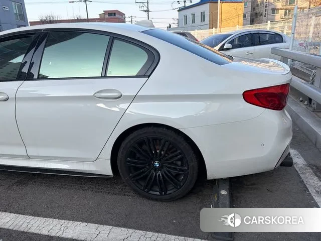 BMW 5 Series (G30) 2020 Белый из Кореи, фото 5