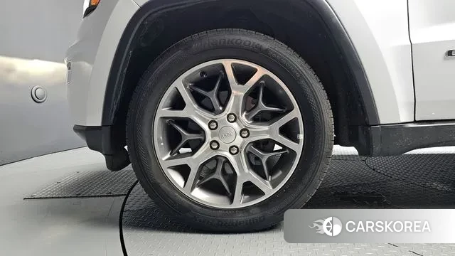 Jeep Grand Cherokee id 3144805 из Кореи 15