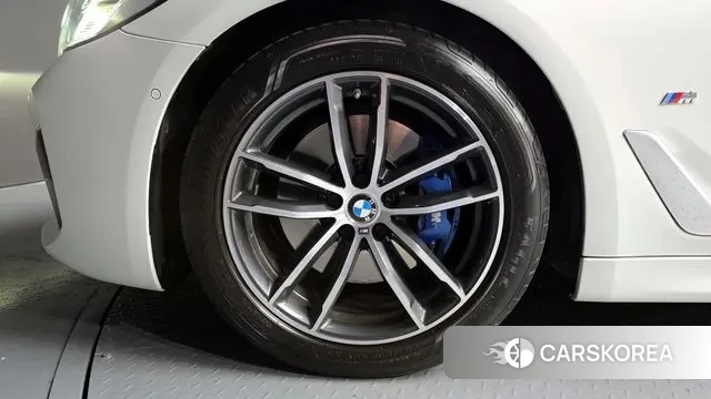 BMW 5 Series (G30) id 3764627 из Кореи 15