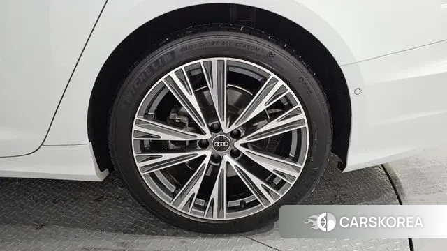 Audi A6 (C8) id 3670348 из Кореи 15