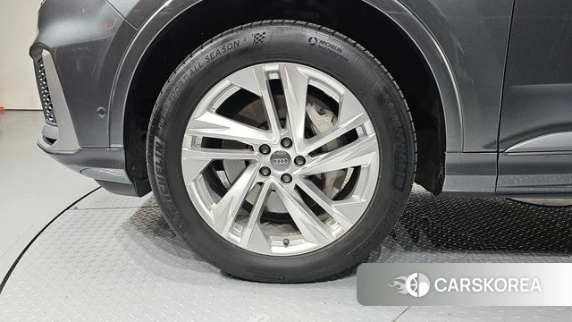 Audi Q7 (4M) id 3827804 из Кореи 15