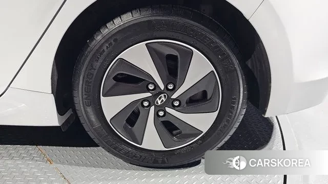 Hyundai Ionic Hybrid id 3209836 из Кореи 15