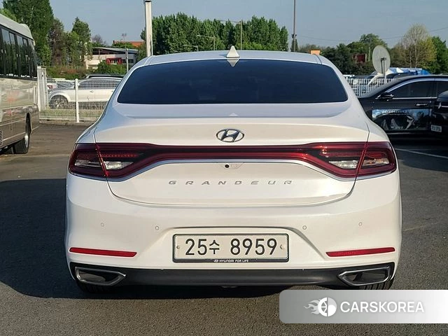 Hyundai Grandeur IG id 4225392 из Кореи 15