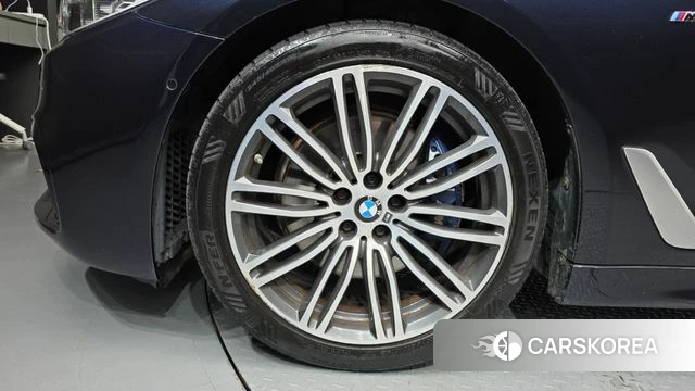 BMW 5 Series (G30) id 4865284 из Кореи 15