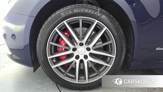 Maserati Ghibli id 4741425 из Кореи 29