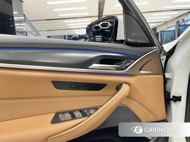 BMW 5 series (imported) id 4272380 из Китая 13