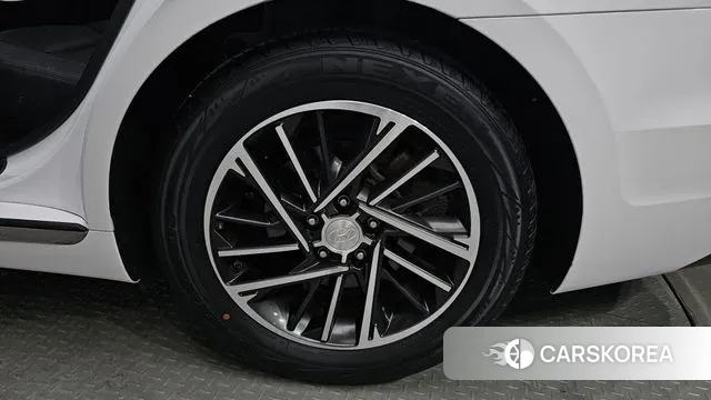 Hyundai The New Grandeur IG id 3453471 из Кореи 15