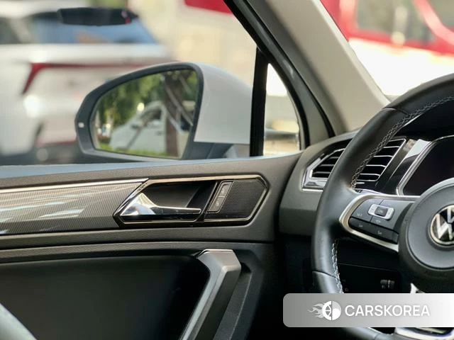 Volkswagen Tiguan L id 4387173 из Китая 19
