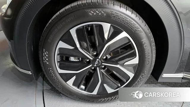 Kia EV6 id 3037588 из Кореи 15