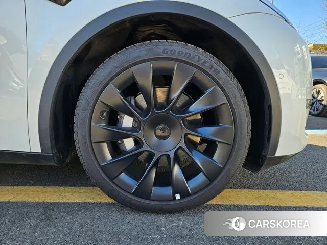Tesla Model Y id 3611024 из Кореи 15