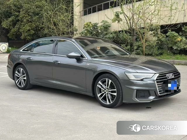 Audi A6L 2021 Темно-серый из Китая, фото 5