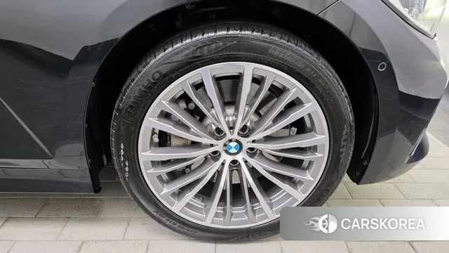 BMW 3 Series (G20) id 3464461 из Кореи 15