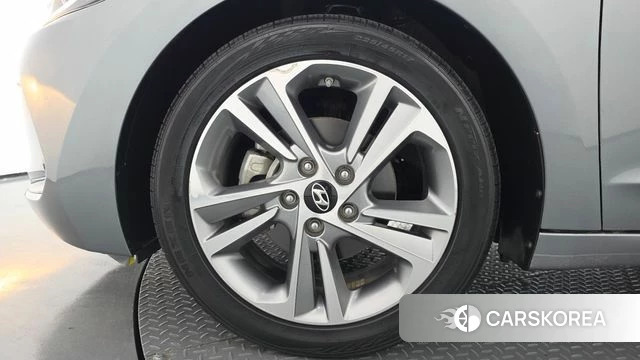 Hyundai Avante AD id 4672839 из Кореи 27