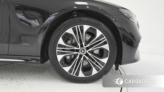 Mercedes-Benz E-Class W214 id 4617410 из Кореи 13