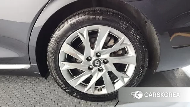 Hyundai The New Grandeur IG Hybrid id 3611706 из Кореи 15