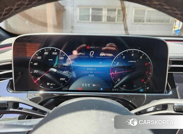 Mercedes-Benz E-Class W214 2025 Белый из Кореи, фото 6