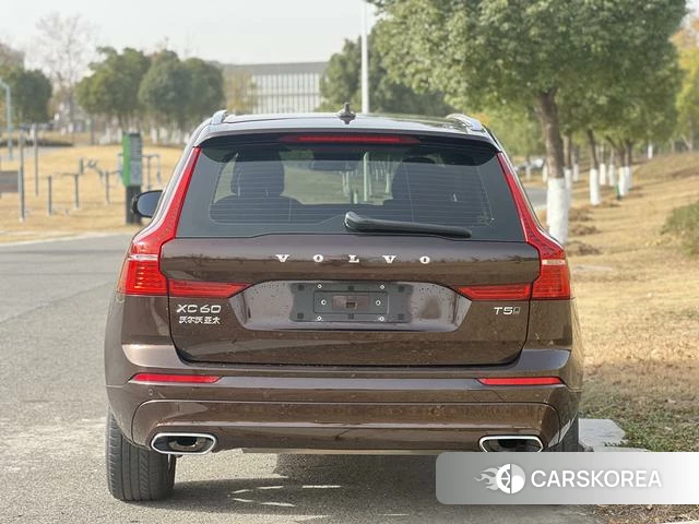 Volvo XC60 2018 Коричневый из Китая, фото 5