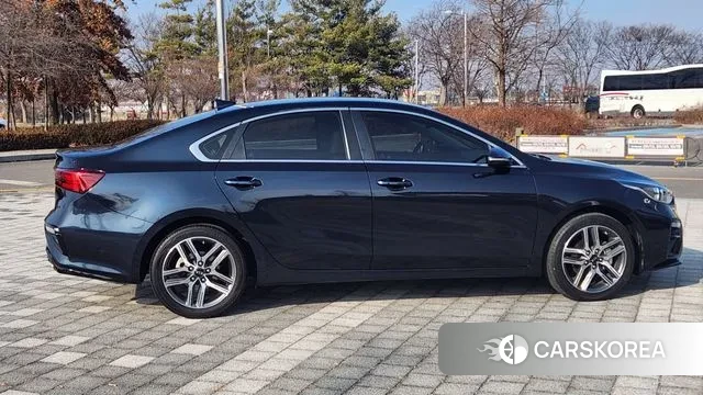 Kia Come New K3 id 3656772 из Кореи 15