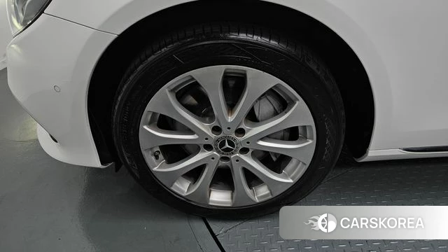 Mercedes-Benz E-Class W213 id 4663009 из Кореи 25