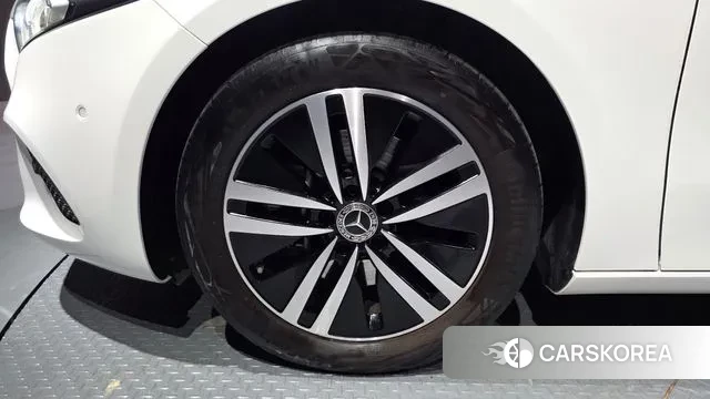 Mercedes-Benz A-Class W177 id 3712727 из Кореи 15