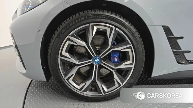 BMW i4 id 4469501 из Кореи 30