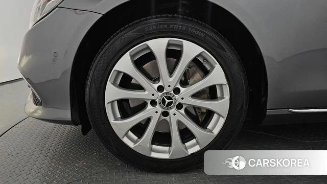 Mercedes-Benz E-Class W213 id 4647697 из Кореи 15