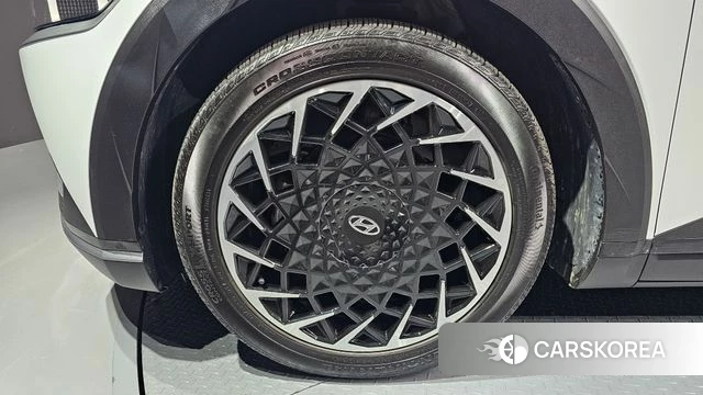 Hyundai Ionic 5 id 3940570 из Кореи 15