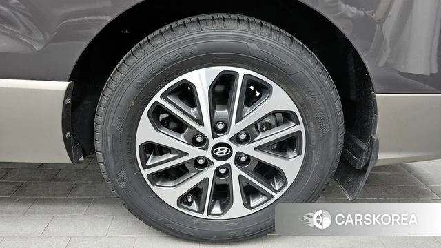 Hyundai The New Grand Starex id 3814117 из Кореи 15