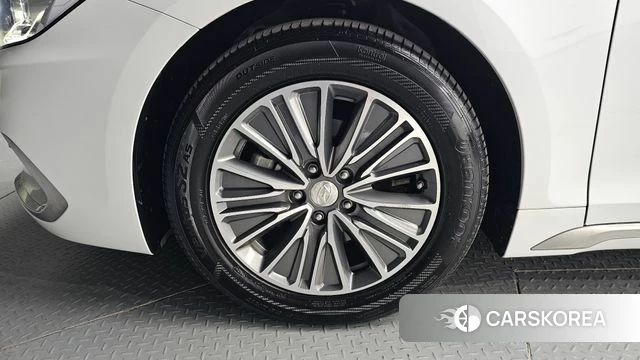 Hyundai Grandeur IG Hybrid id 4944001 из Кореи 29