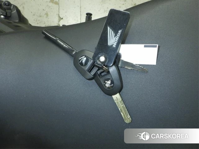 Honda CBR650R-2 id 4184468 из Японии 19