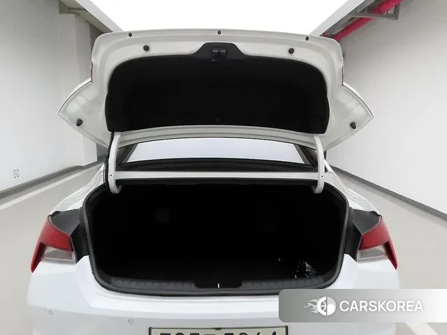 Hyundai Avante Hybrid (CN7) id 3338801 из Кореи 15