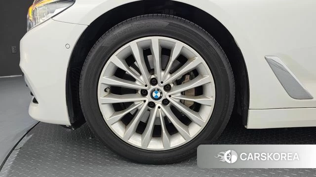 BMW 5 Series (G30) id 4751352 из Кореи 30