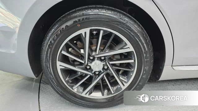 Hyundai The New Grandeur IG id 4203419 из Кореи 27