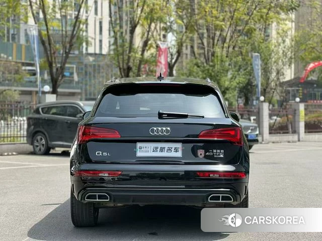 Audi Q5L 2024 Черный из Китая, фото 5