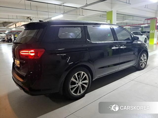 Kia The New Carnival id 4403189 из Кореи 15